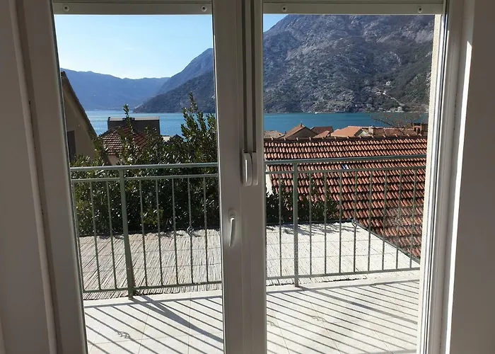 Apartments Montenegro Risan Cuckovic